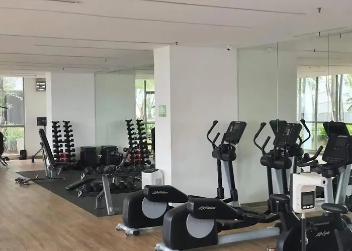 Gold Coast Pik Sea View Apartment 2 Br